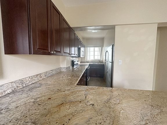 5th image of 2153 Ala Wai Blvd APT 302