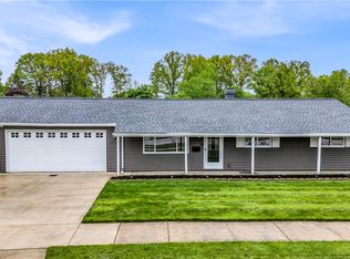 24734 Chase Dr, North Olmsted, OH 44070