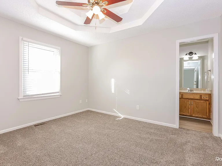 11224 N Marsh Ave — Photo 6