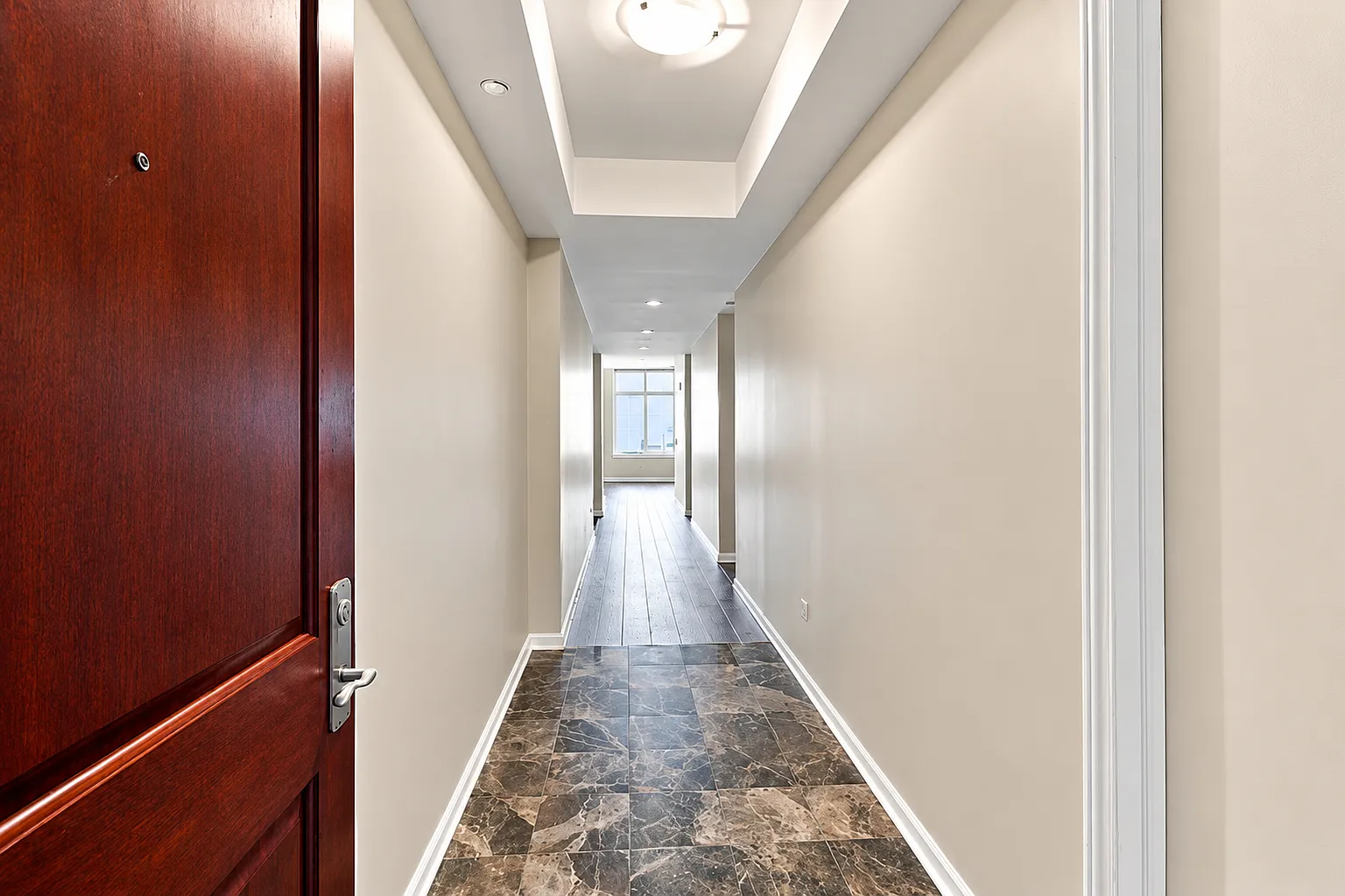3 bed, 2452 sqft, $7,750 — Photo 4