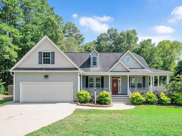 112 Derby Ln, Lillington, NC 27546
