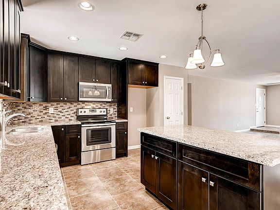 2nd image of 3037 W Campo Bello Dr