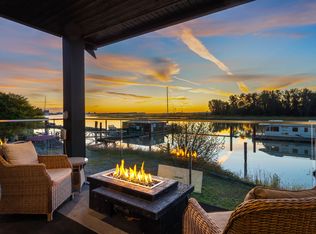 4259 River Rd W, Delta, BC V4K1R9