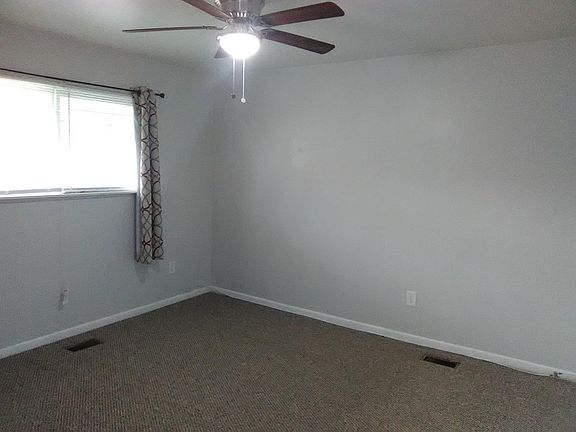 5th image of 18404 Blue Island Ct