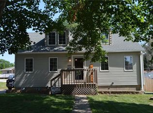 1008 Grove St, Adel, IA 50003