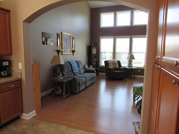 4th image of 236 Tobias Ct