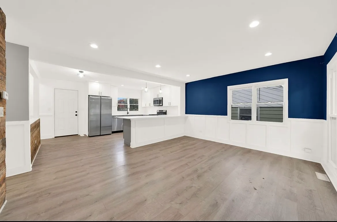 4 bed, 950 sqft, $2,900 — Photo 2