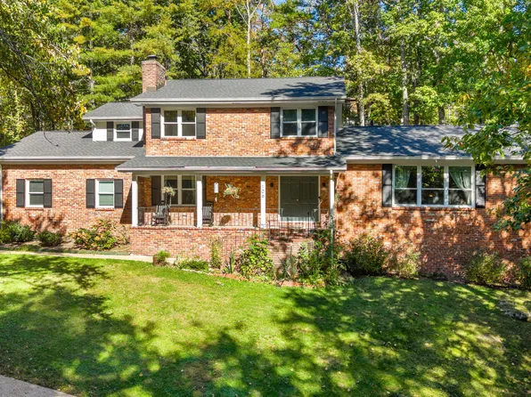 106 Stratford Way, Signal Mountain, TN 37377