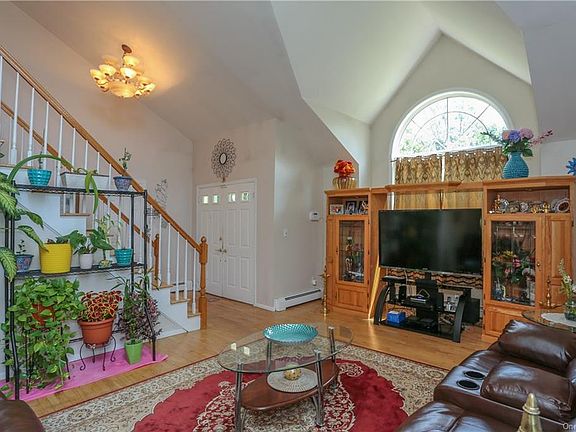 5th image of 273 Mirth Dr