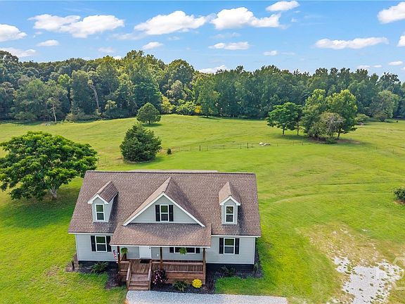 5th image of 1718 Ed Bennett Road