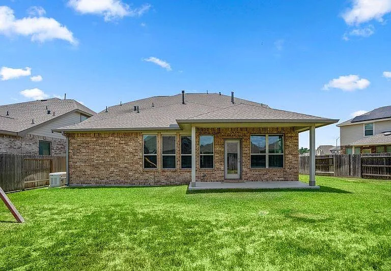 4411 Mimic Dr — Photo 40