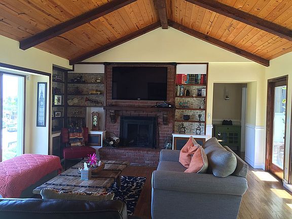 2nd image of 5440 Weatherford Dr