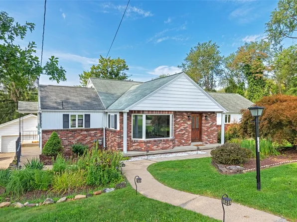 5374 Sardis Rd, Murrysville, PA 15668