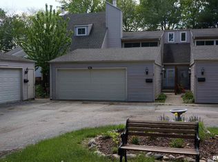 84 Country Place Ct #84, Springfield, IL 62711