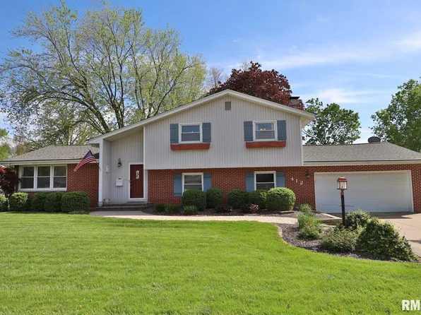 412 E Edgewood St, Morton, IL 61550