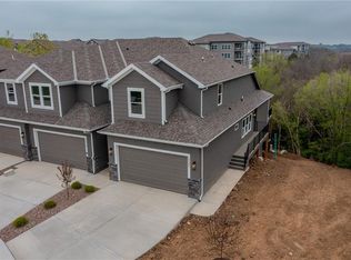 12304 S Prairie Creek Rd, Olathe, KS 66061