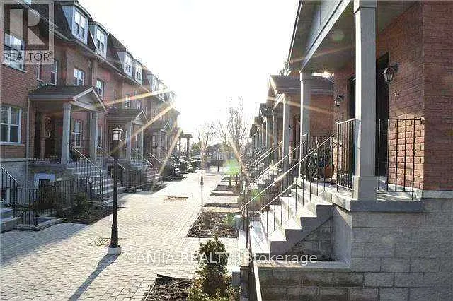 901 Kennedy Rd — Photo 2