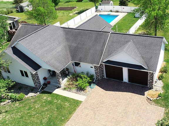 3rd image of 641 S Shore Dr