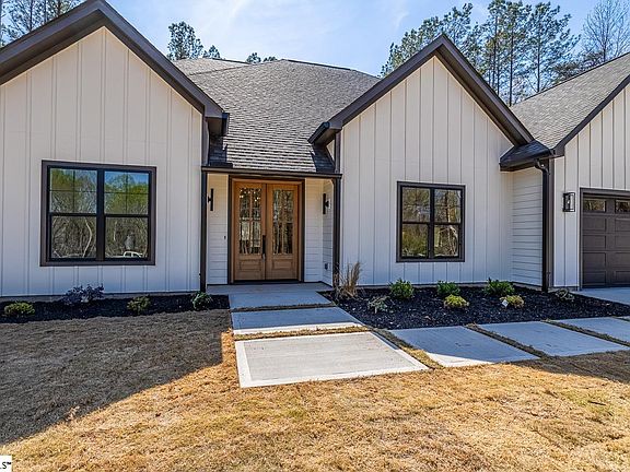 2nd image of 329 Thompson Rd