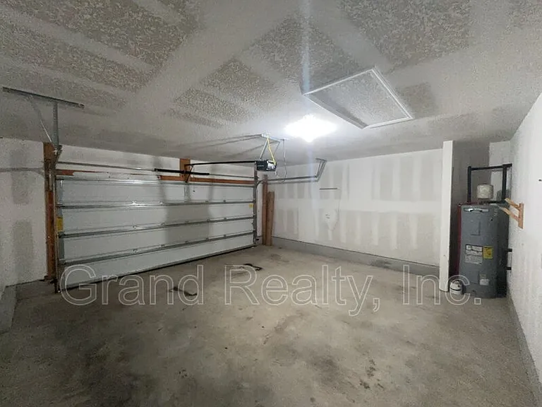 5583 Guinevere Ln — Photo 21