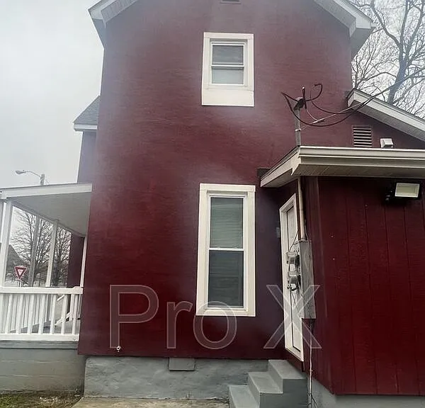 902 S Moffet Ave #902 S MOFFET — Photo 2