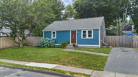 1st image of 41 Canterberry St