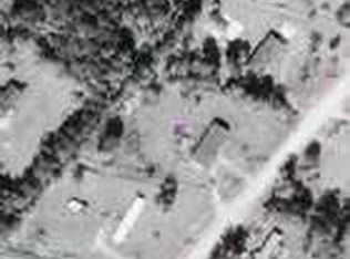 203 Whispering Pines Ct, Hampstead, NC 28443