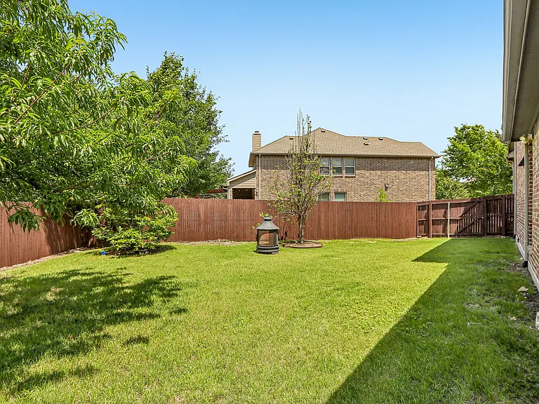 1828 Houghton Dr — Photo 63