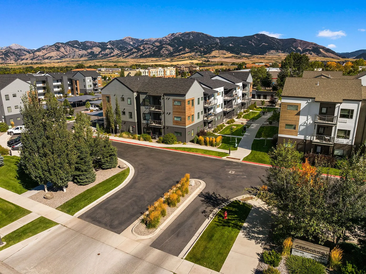Creekside Apartments — Photo 3