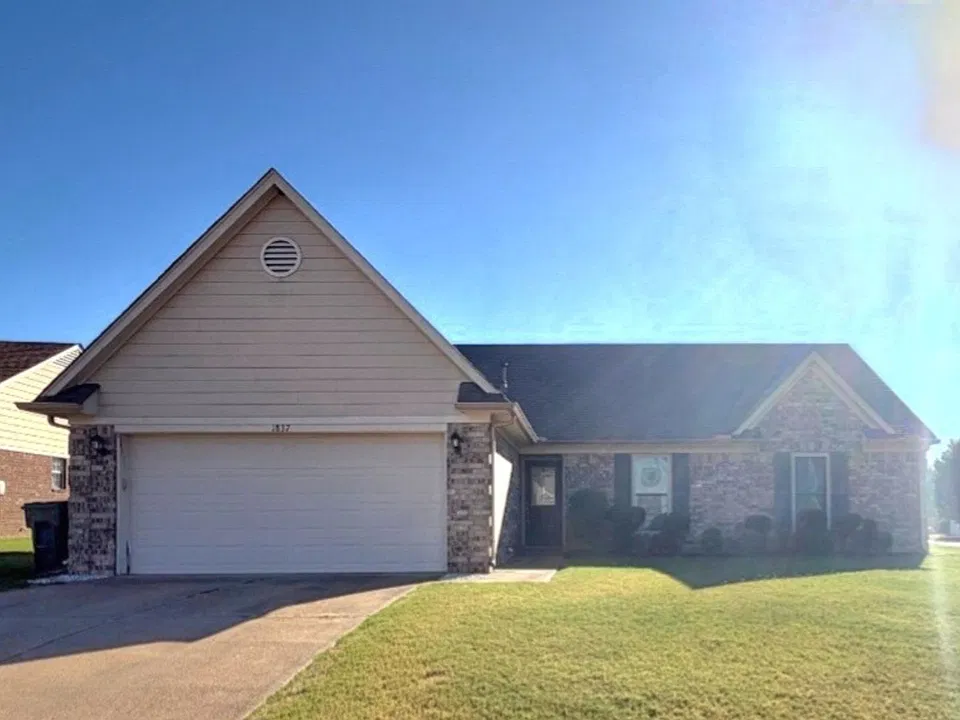 1837 Clairmont Dr