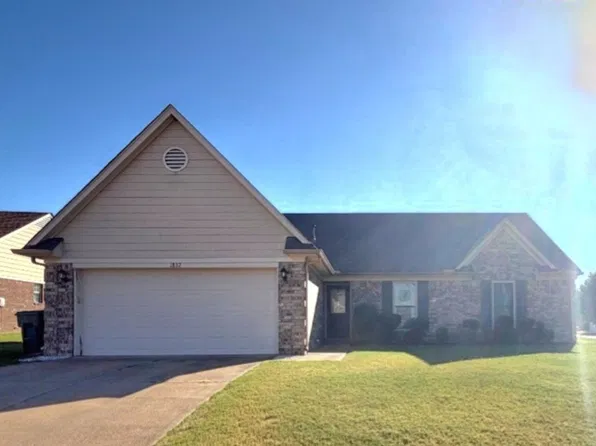 1837 Clairmont Dr, Southaven, MS 38671
