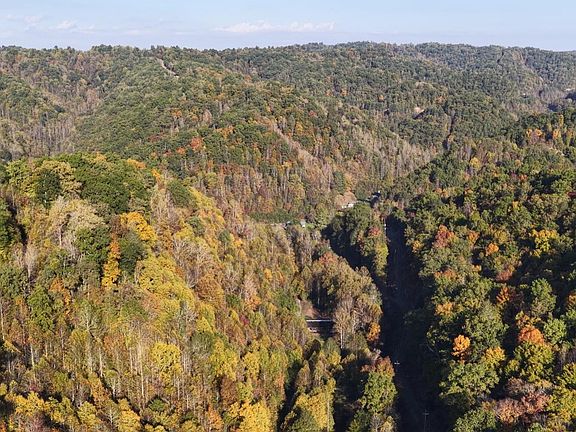 2nd image of Hurricane Creek Rd