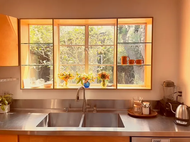 959 Micheltorena St — Photo 13
