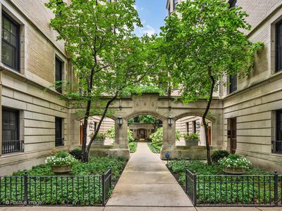 2335 N Commonwealth Ave APT 3G, Chicago, IL, 60614