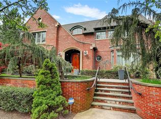 322 Blackstone Blvd, Providence, RI 02906