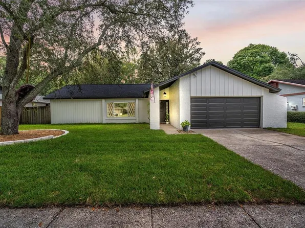 1801 Blind Pond Ave, Lutz, FL 33549