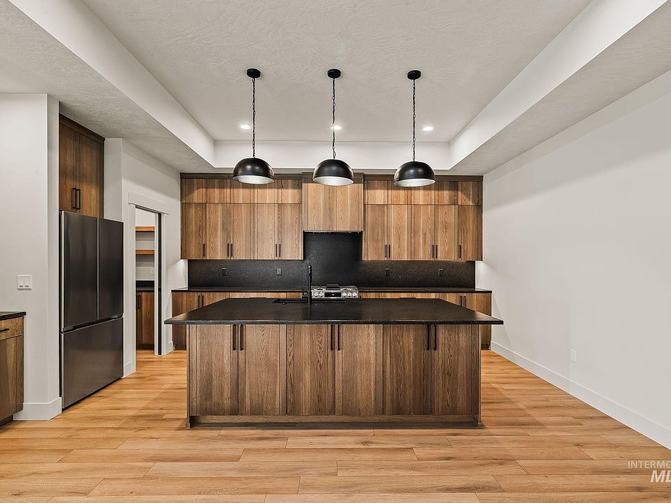 1st image of 2139 Birch