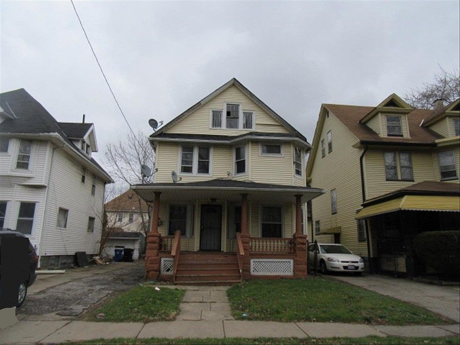 1st image of 1255 Parkwood Dr