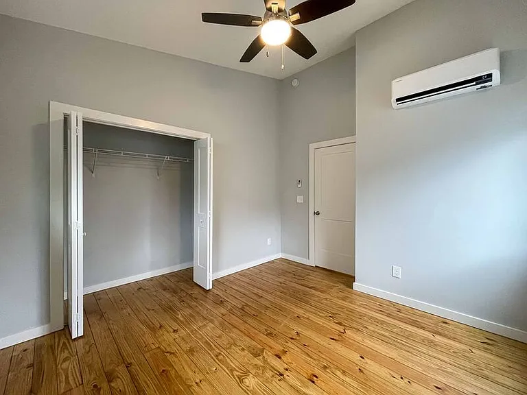 56 W Cascade St — Photo 10