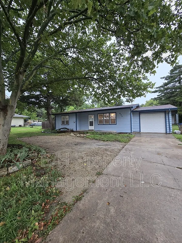 2 bed, 2.0 bath, 1070 sqft, $1,195 — Photo 1
