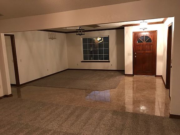 3rd image of 2106 Bonnycastle Ln