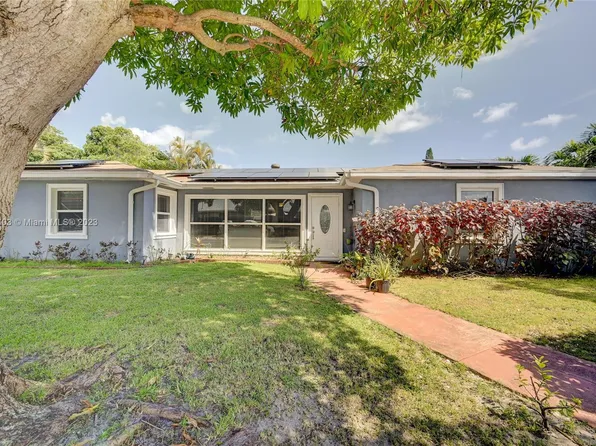 829 S M St, Lake Worth, FL 33460