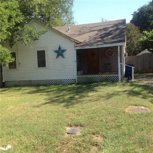 109 E Grove St, Pilot Point, TX, 76258