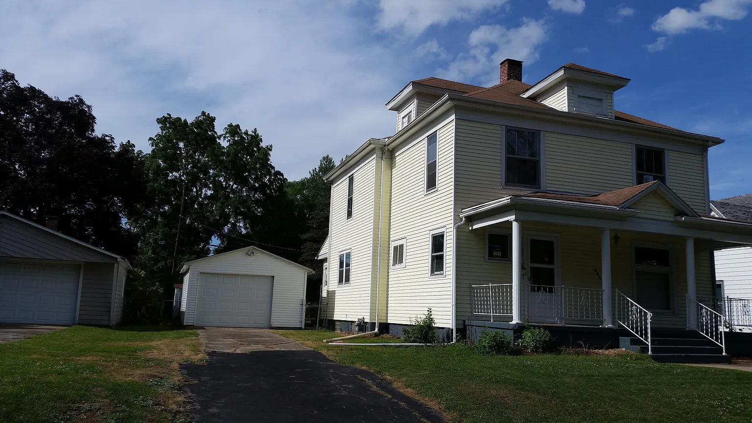 621 Wayne St photo 1