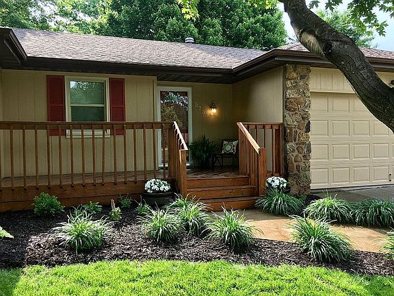 Pretty landscaping