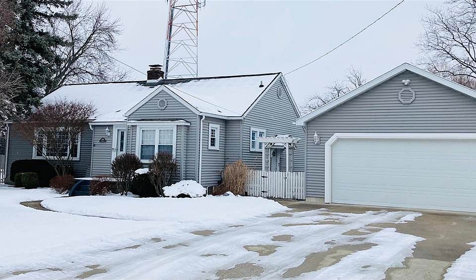1st image of 404 N Woodbridge St