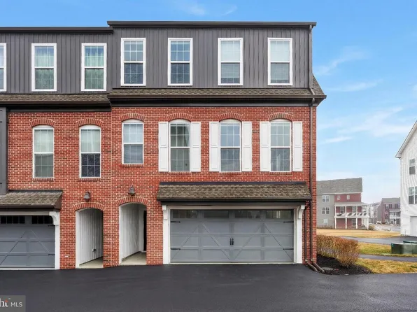 1340 Station House Ln, Mechanicsburg, PA 17055
