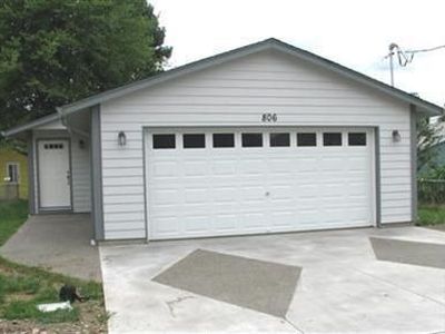 806 S 7th Ave, Kelso, WA, 98626