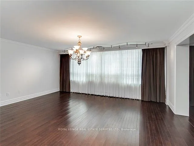 71 Charles St E #Penthouse 1605 — Photo 4