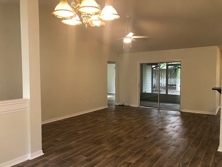 8038 SW 67th Rd — Photo 9